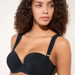 lisia - black